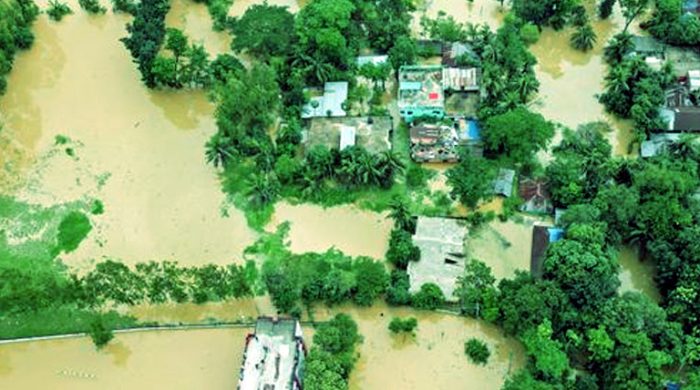 বন্যায় মৃতের সংখ্যা বেড়ে ৫৪